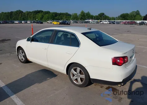 2008 Volkswagen Jetta Se/Sel from USA, damaged, VIN 3VWRM71K38M188426